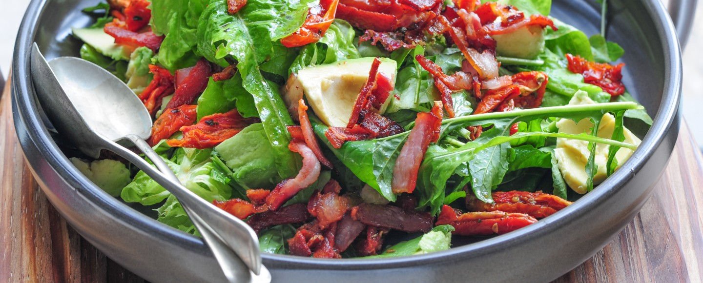 Featured image for “Prososte appetitose in Club House”